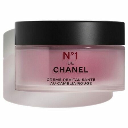 Préservez la jeunesse de votre peau avec la N°1 Crème Revitalisante de Chanel
